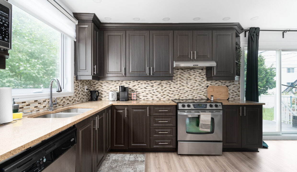 Kitchen Side